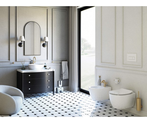 Lustro wiszące w ramie