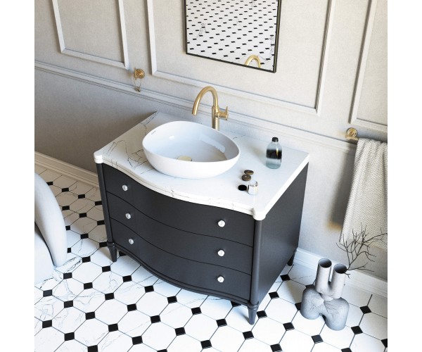 Lustro wiszące w ramie